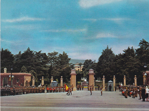 POSTAL B6546: BARCELONA: PALACIO REAL DE PEDRALBES. RELEVO DE LA GUARDIA