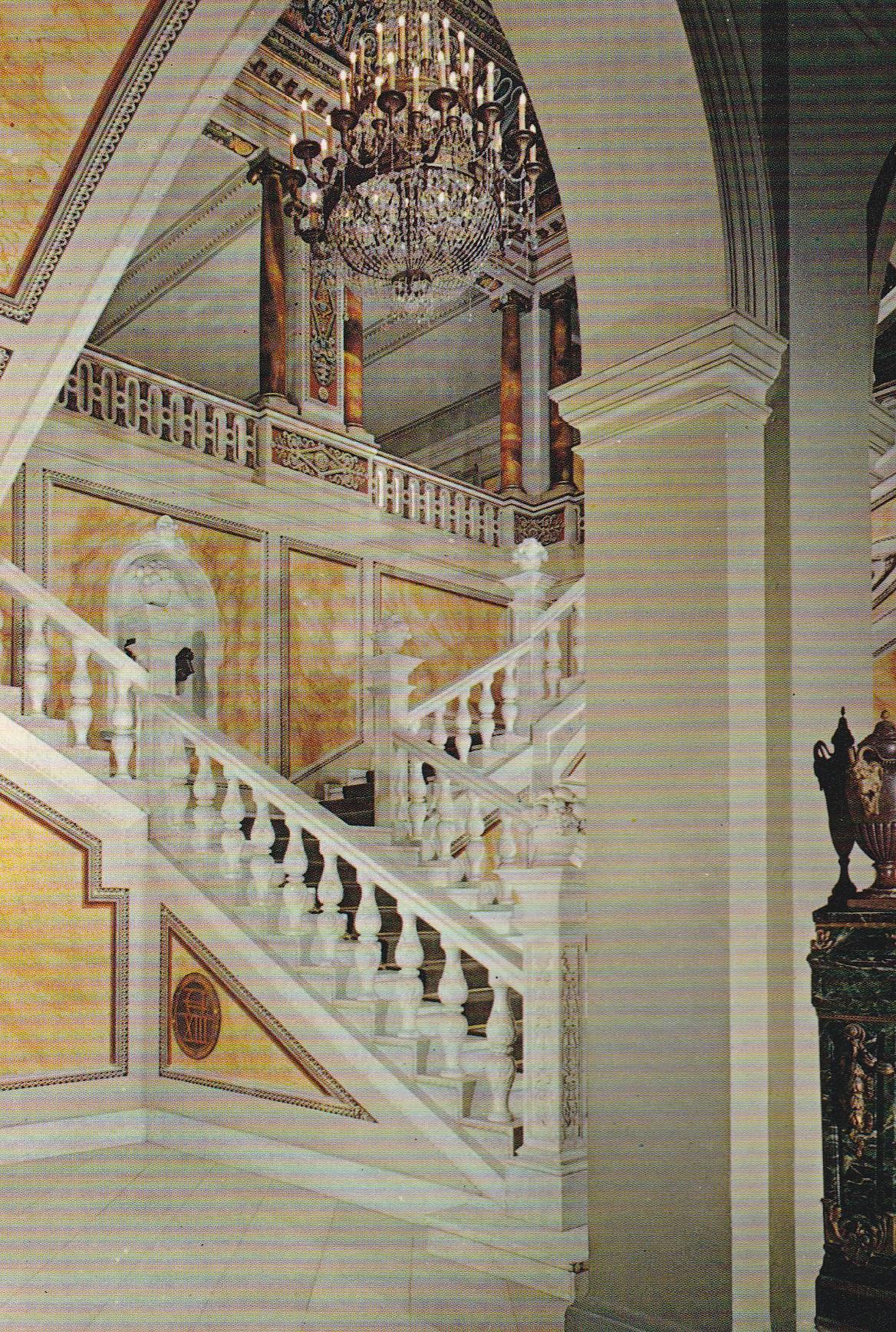 POSTAL B6552: BARCELONA: PALACIO REAL DE PEDRALBES. ESCALERA DE HONOR