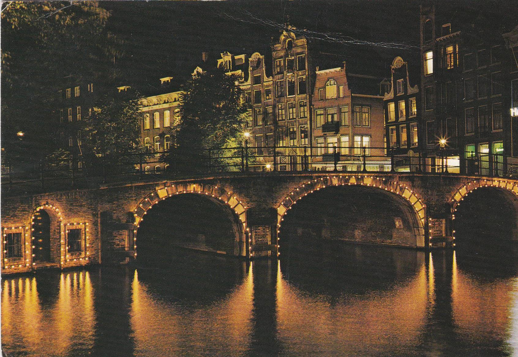 POSTAL B6785: AMSTERDAM: SINGEL. VISTA NOCTURNA