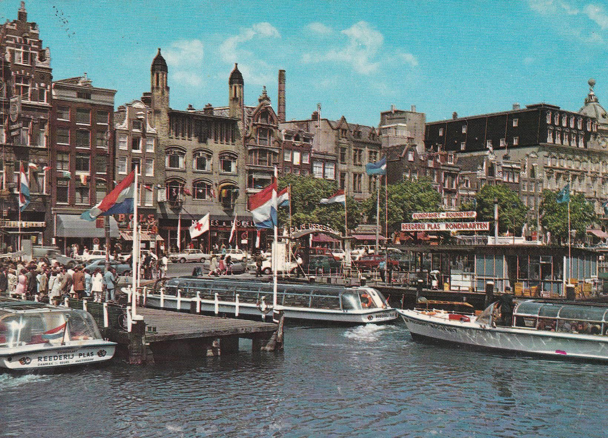 POSTAL B6788: AMSTERDAM: DAMRAK