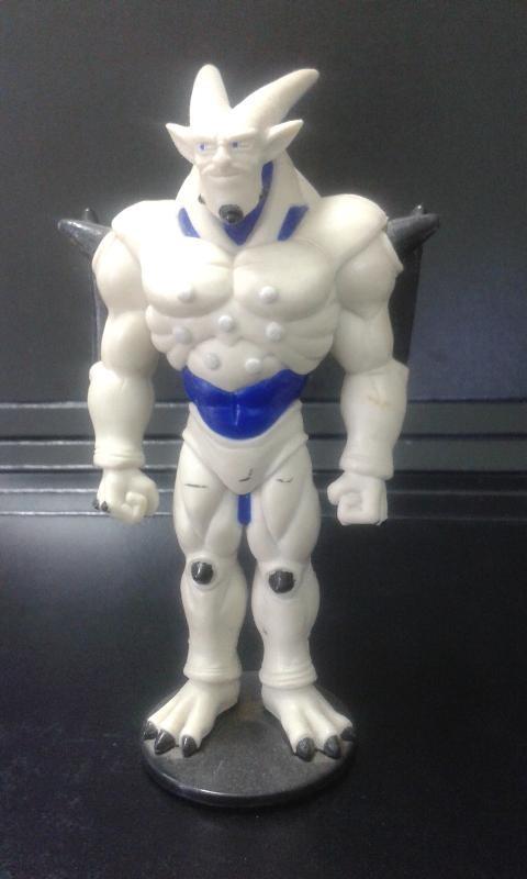 Figura Manga (altura 16 cm)