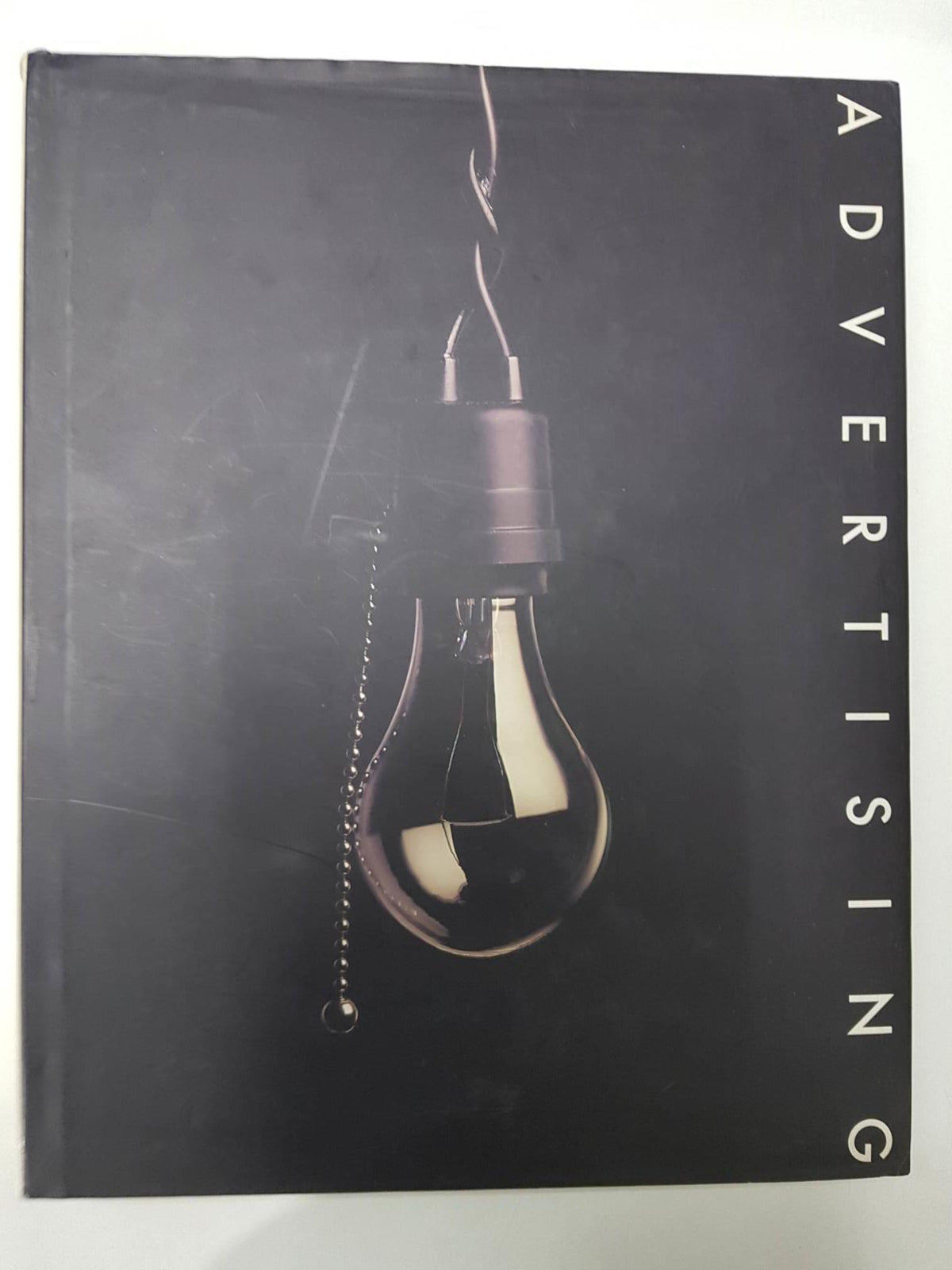 Libro: Graphis Advertising 97, edited by Martin Pedersen. Textos ingles, aleman, frances