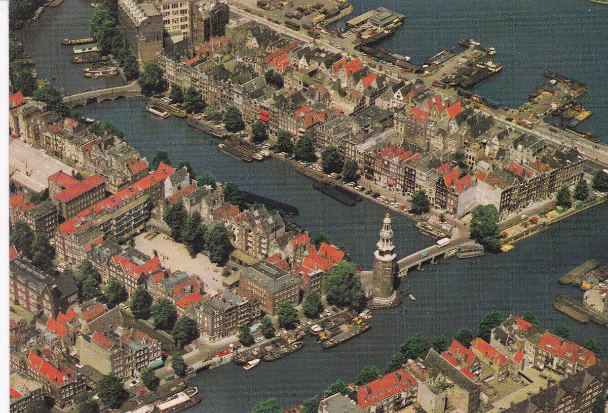 POSTAL B6833: AMSTERDAM: LUCHTOPNAME