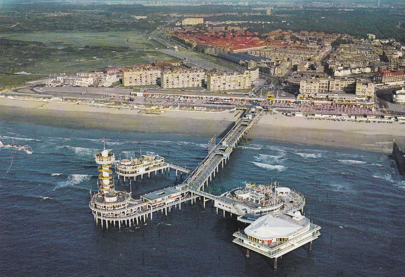 POSTAL B6834: AMSTERDAM: SCHEVENINGEN