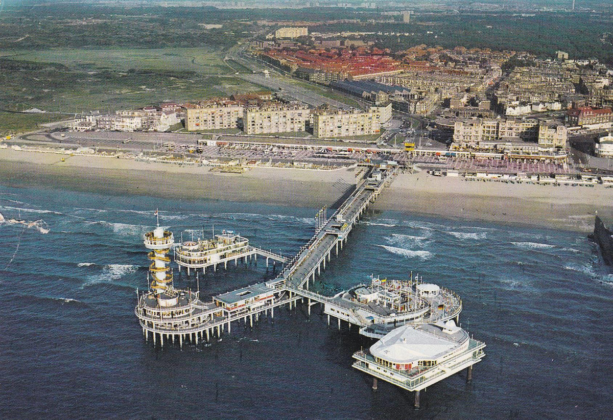 POSTAL B6834: AMSTERDAM: SCHEVENINGEN