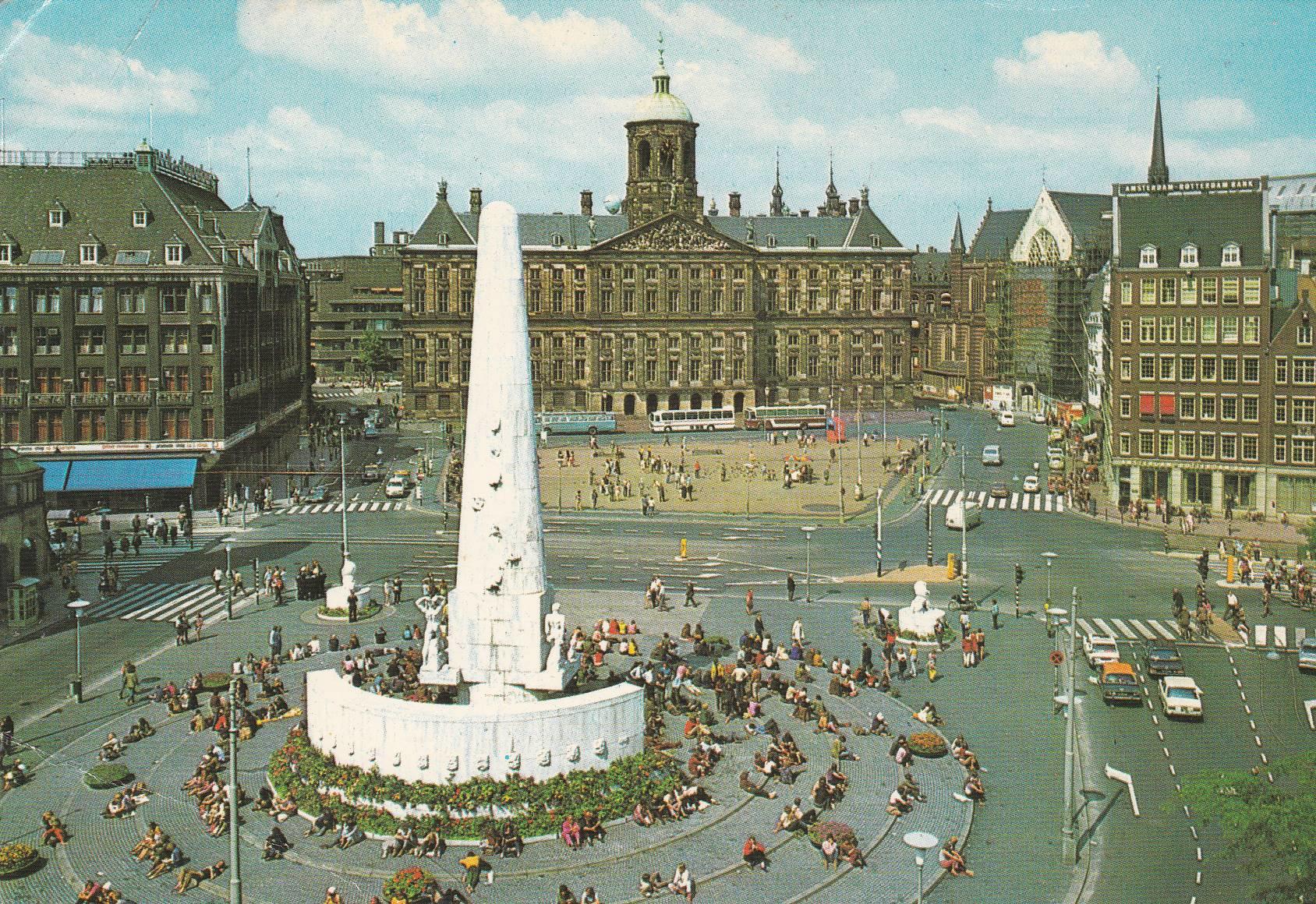 POSTAL B6845: AMSTERDAM: MONUMENTO NACIONAL