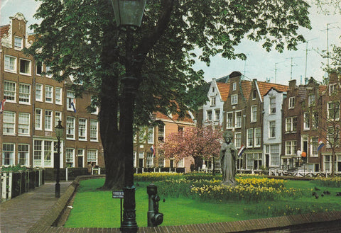 POSTAL B6850: AMSTERDAM: THE BEGUINAGE