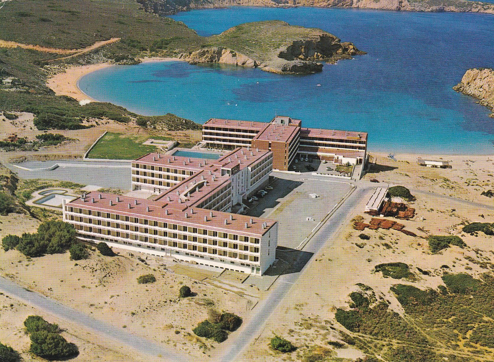 POSTAL B6905: MENORCA: PLAYA ARENAL