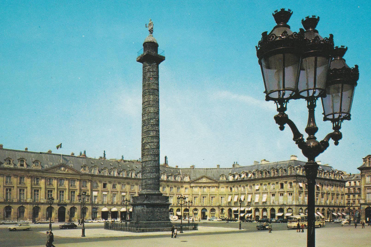 POSTAL B6968: PARIS: PLAZA VENDOME