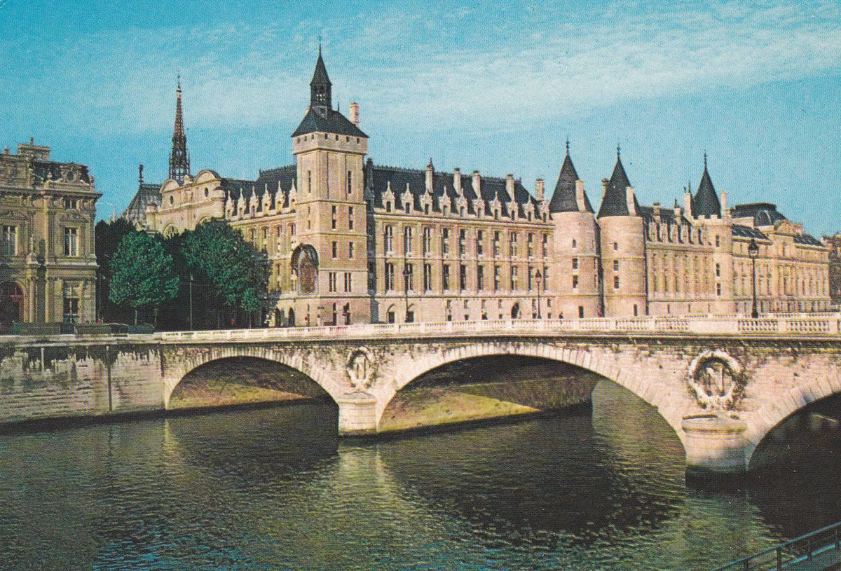 POSTAL B6970: PARIS: LA CONCIERGERIE