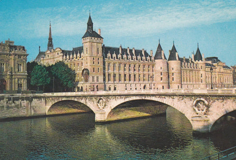 POSTAL B6970: PARIS: LA CONCIERGERIE