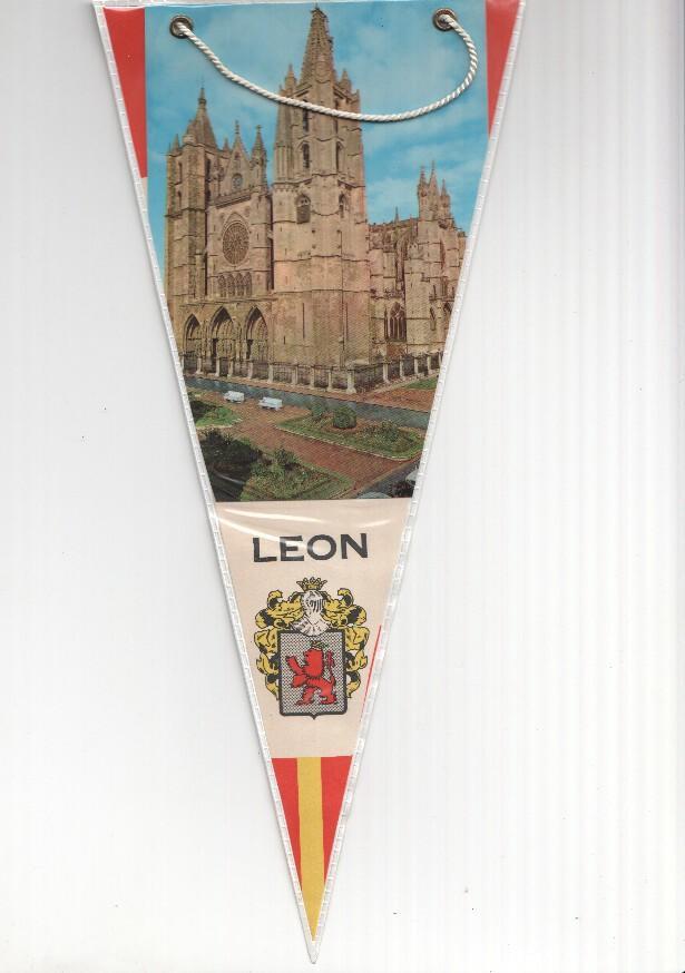 BANDERIN: LEON - Catedral de Leon y escudo