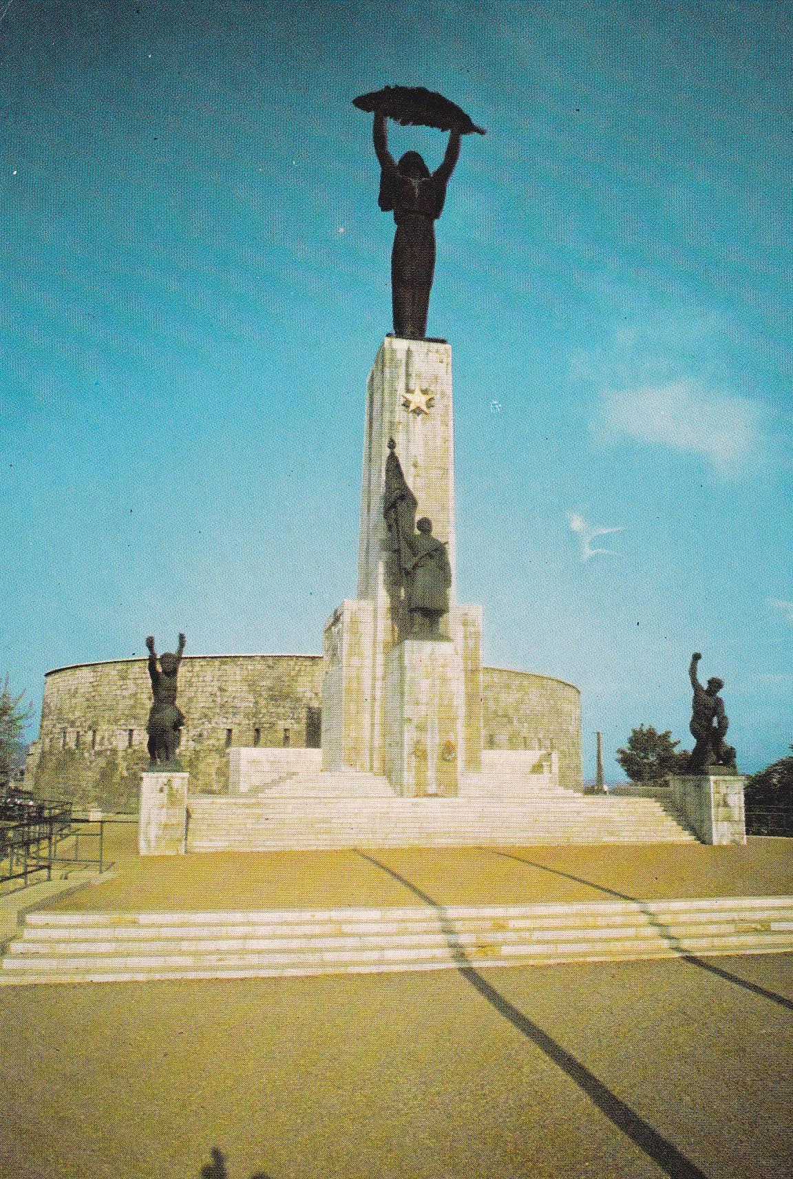 POSTAL B7147: BUDAPEST: MONUMENTO A LA LIBERACION