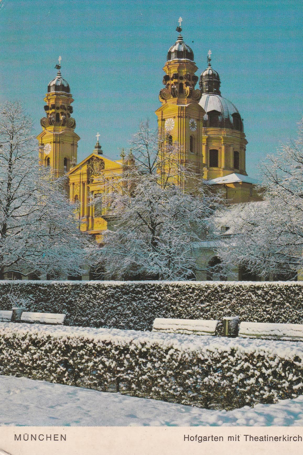 POSTAL B7234: MUNICH: HOFGARTEN MIT THEATINERKIRCHE