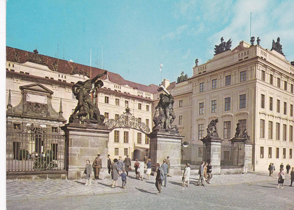 POSTAL B7402: PRAGA: ENTRADA AL CASTILLO DE PRAGA