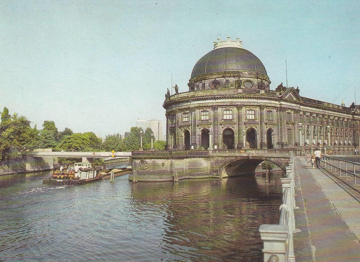 POSTAL B7452: BERLIN: MUSEO BODE