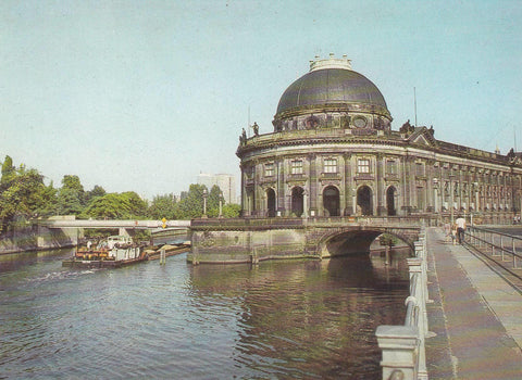 POSTAL B7452: BERLIN: MUSEO BODE