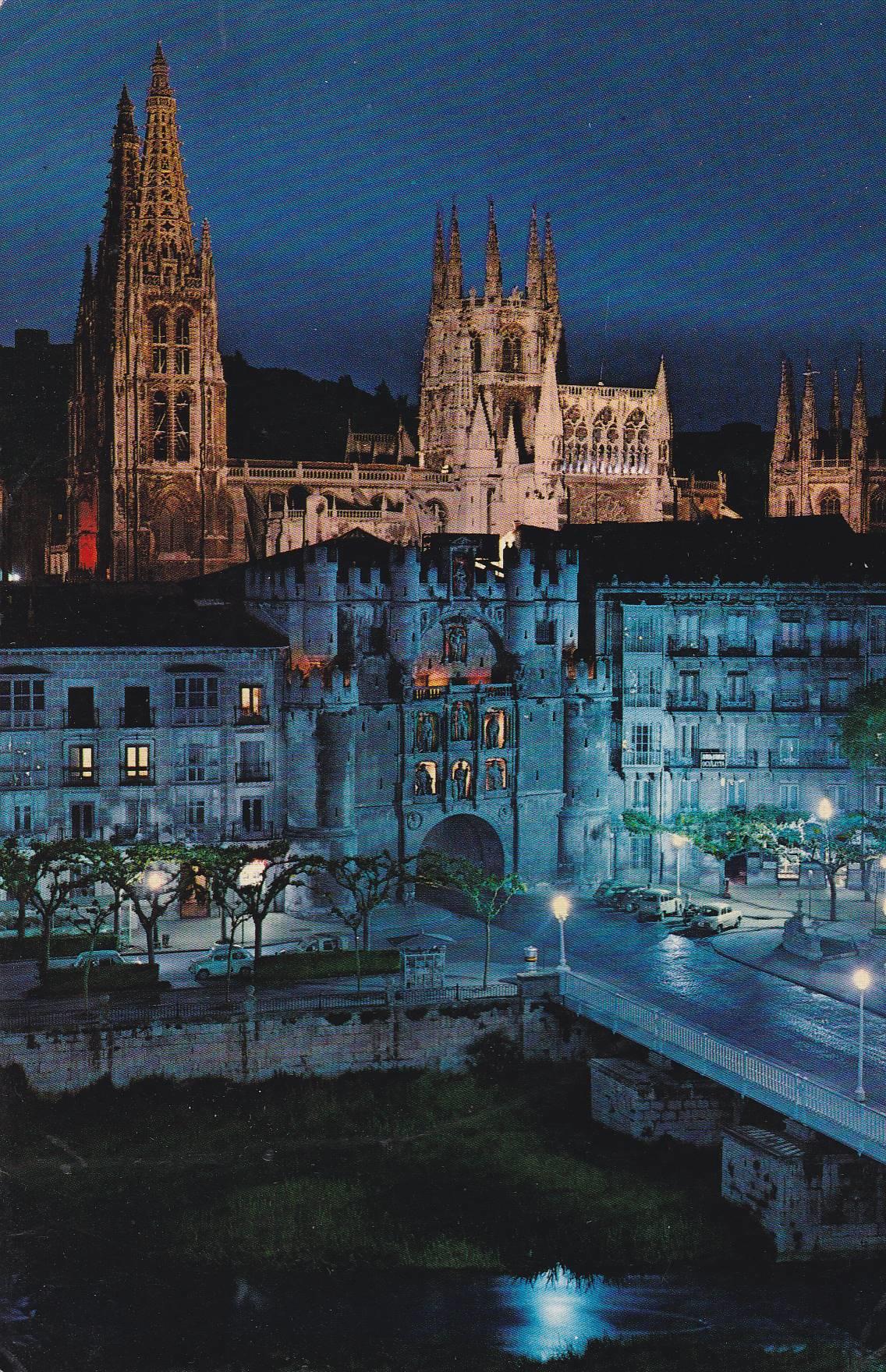 POSTAL B7481: BURGOS: ARCO DE SANTA MARIA Y CATEDRAL