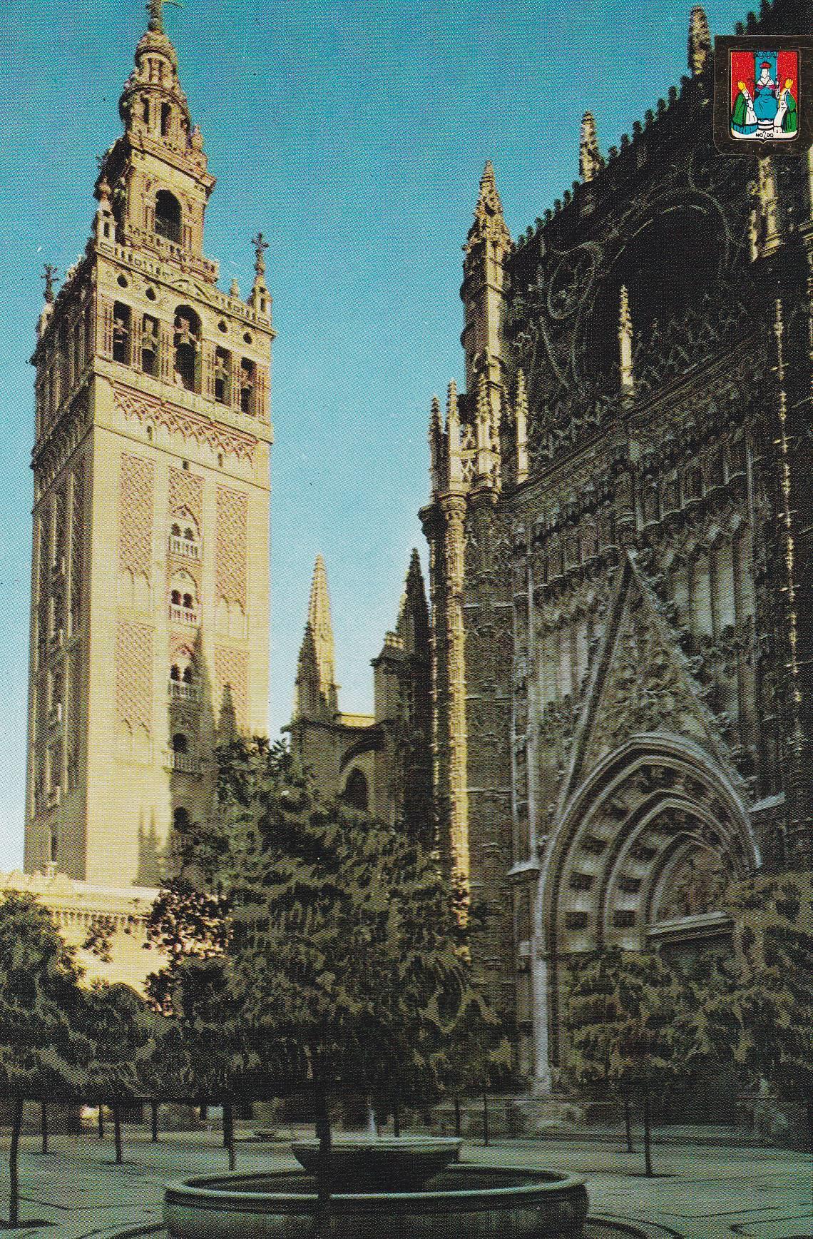 POSTAL B7486: SEVILLA: LA CATEDRAL Y LA GIRALDA