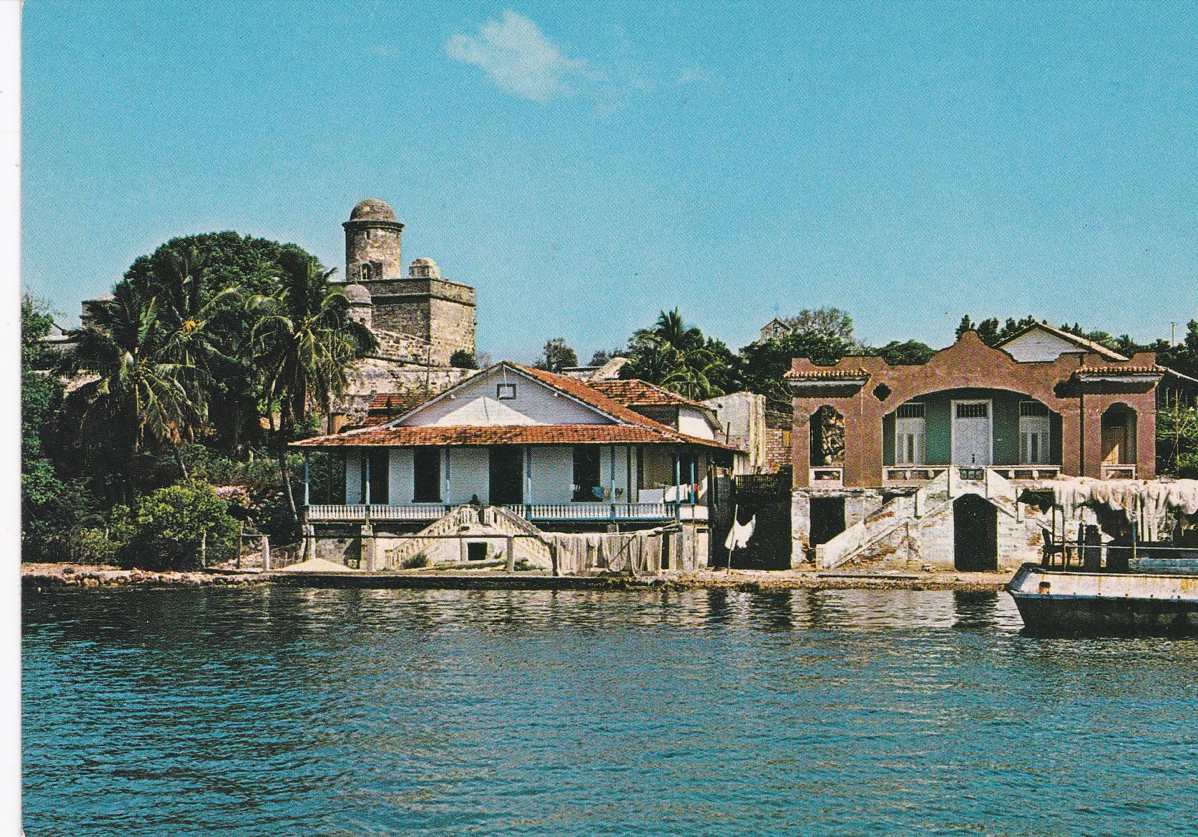 POSTAL B7570: CUBA: CASTILLO JAGUA EN BAHIA CIENFUEGOS