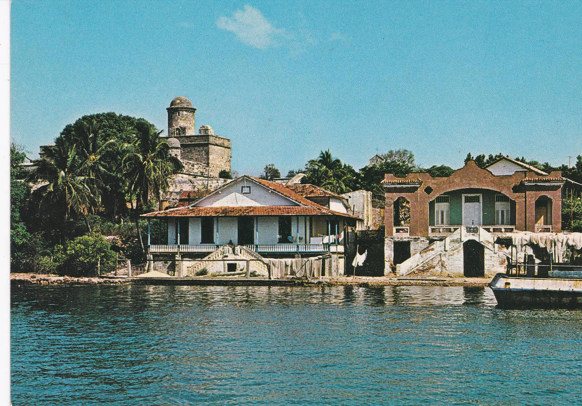POSTAL B7570: CUBA: CASTILLO JAGUA EN BAHIA CIENFUEGOS