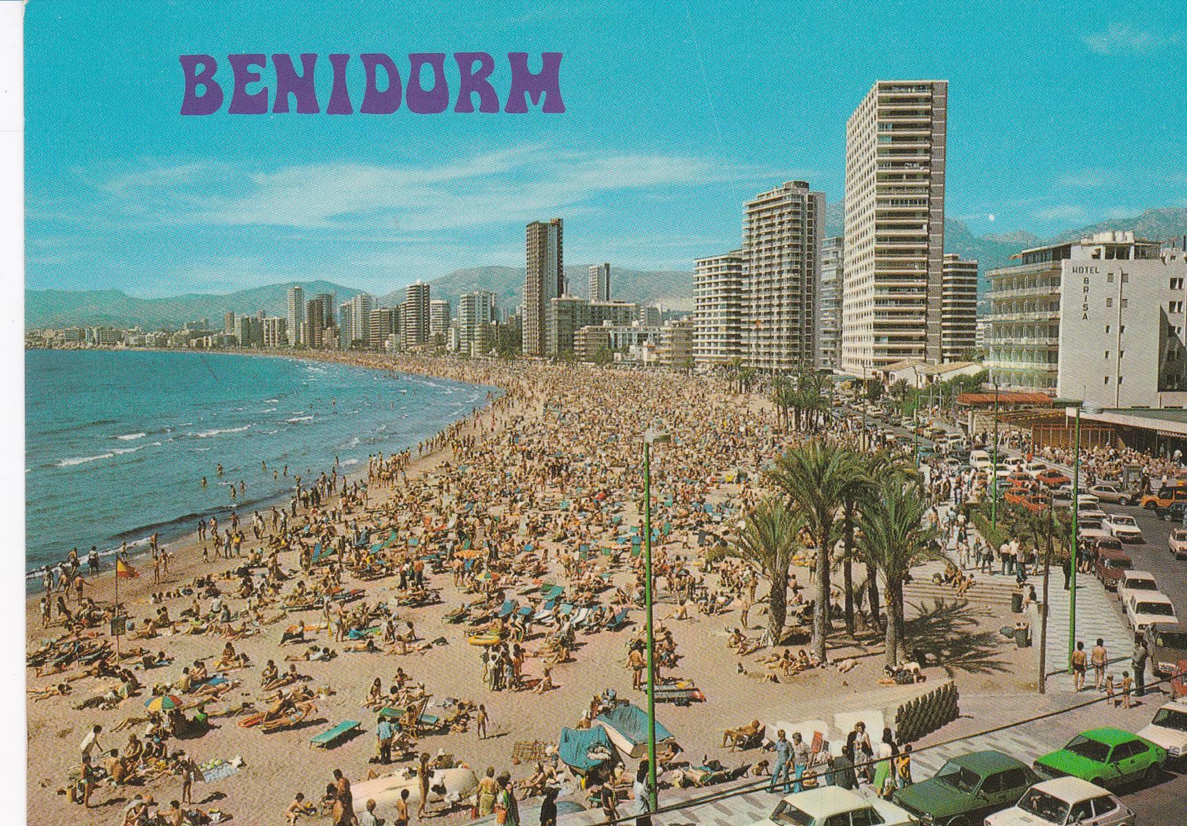 POSTAL B7587: BENIDORM: PLAYA DE LEVANTE
