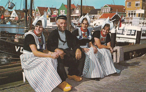 POSTAL B7692: HOLANDA: VOLENDAM