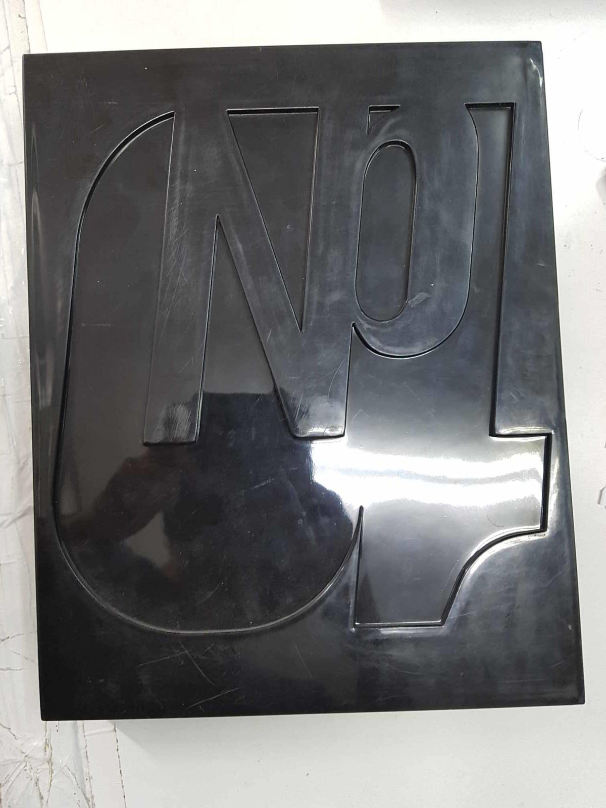 Libro: IdN 10th Anniversary Issue: My Favourite. International designers Network. Include 2 cds