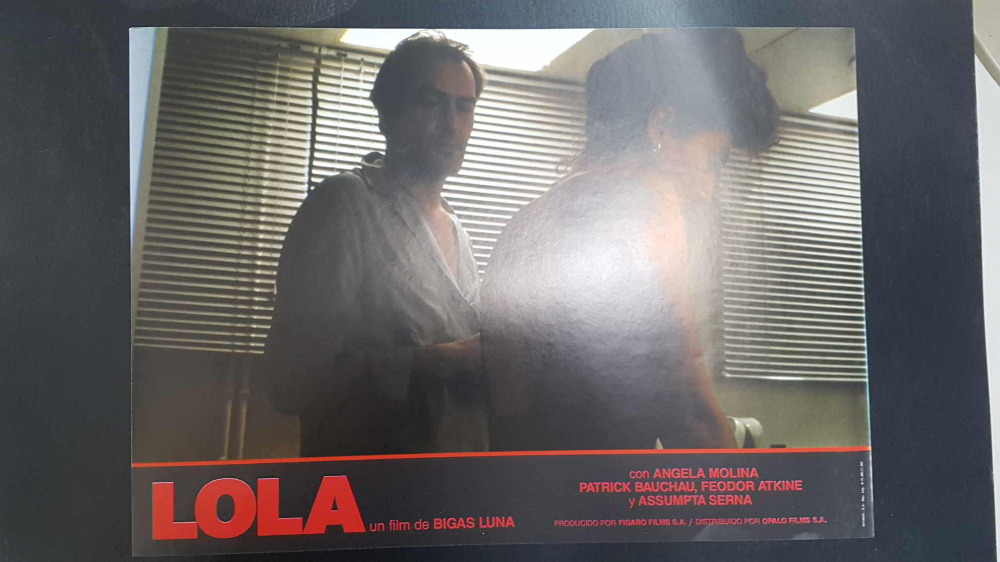 Poster pelicula: Lola (numerado 02) un film de Bigas Luna con Angela Molina, Patrick Bauchau, Feoder Atkine