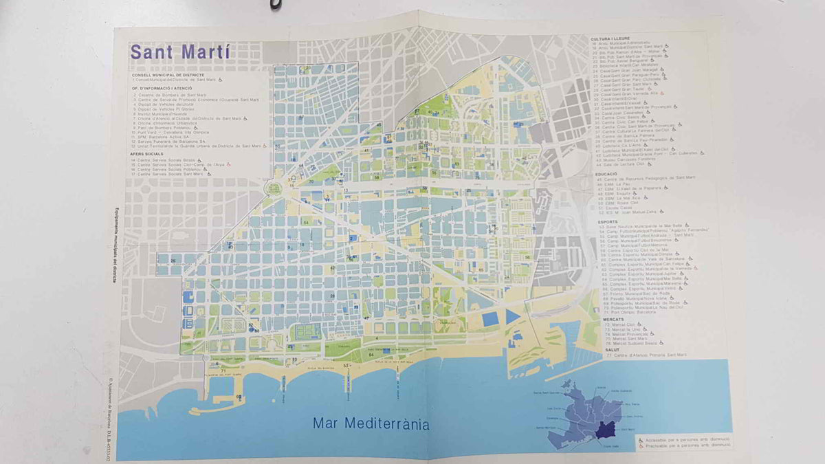 Mapa: urbano del distrito de Sant Marti. Equipaments municipals del districte