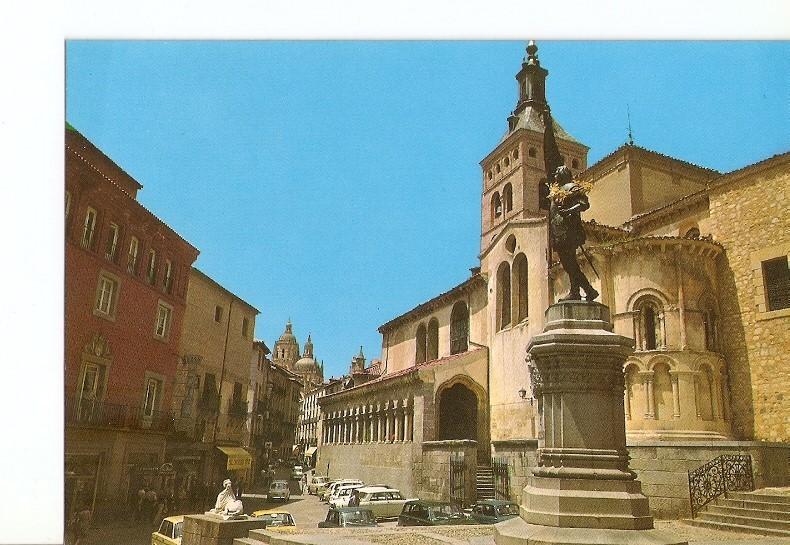Postal 020867 : Monumento a Juan Bravo e Iglesia de San Martin - Segovia