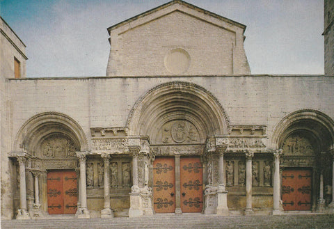 POSTAL B7710: SAINT GILES: LA FACHADA
