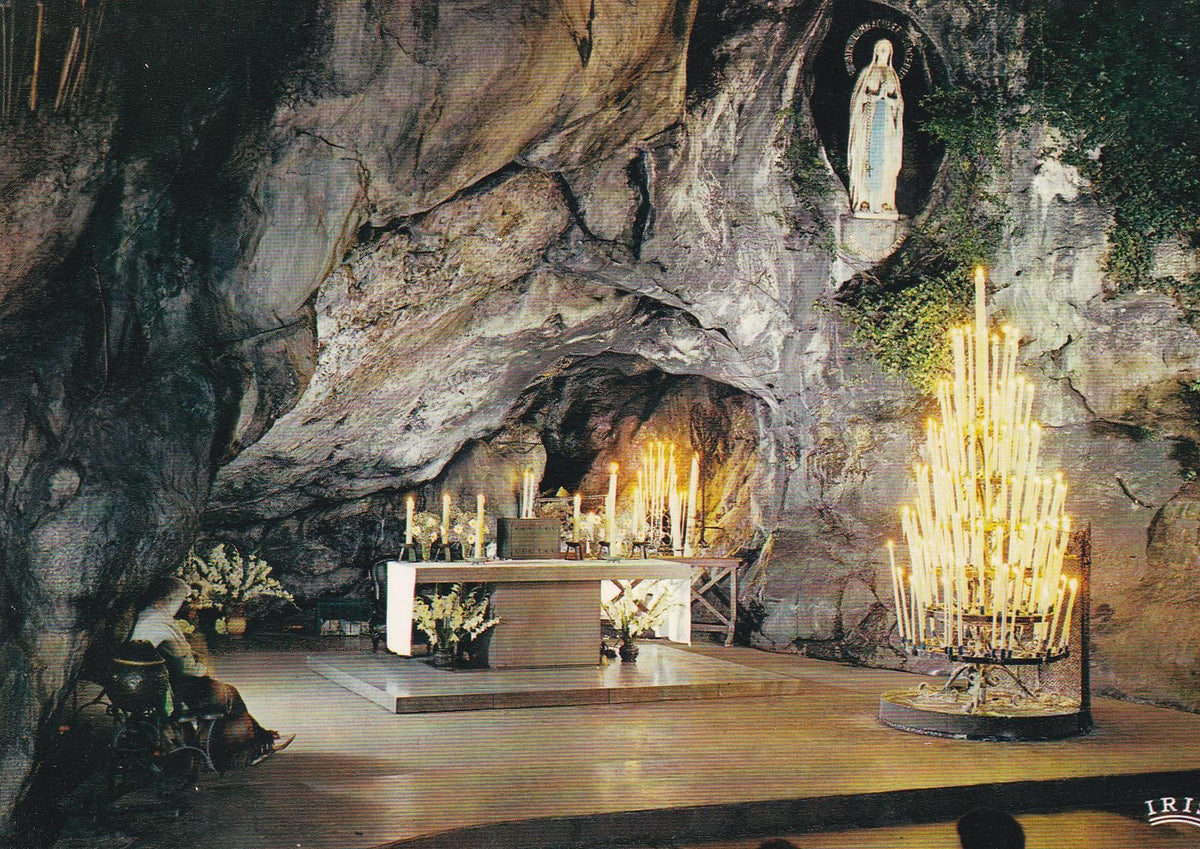 POSTAL B7717: LOURDES: GRUTA MILAGROSA