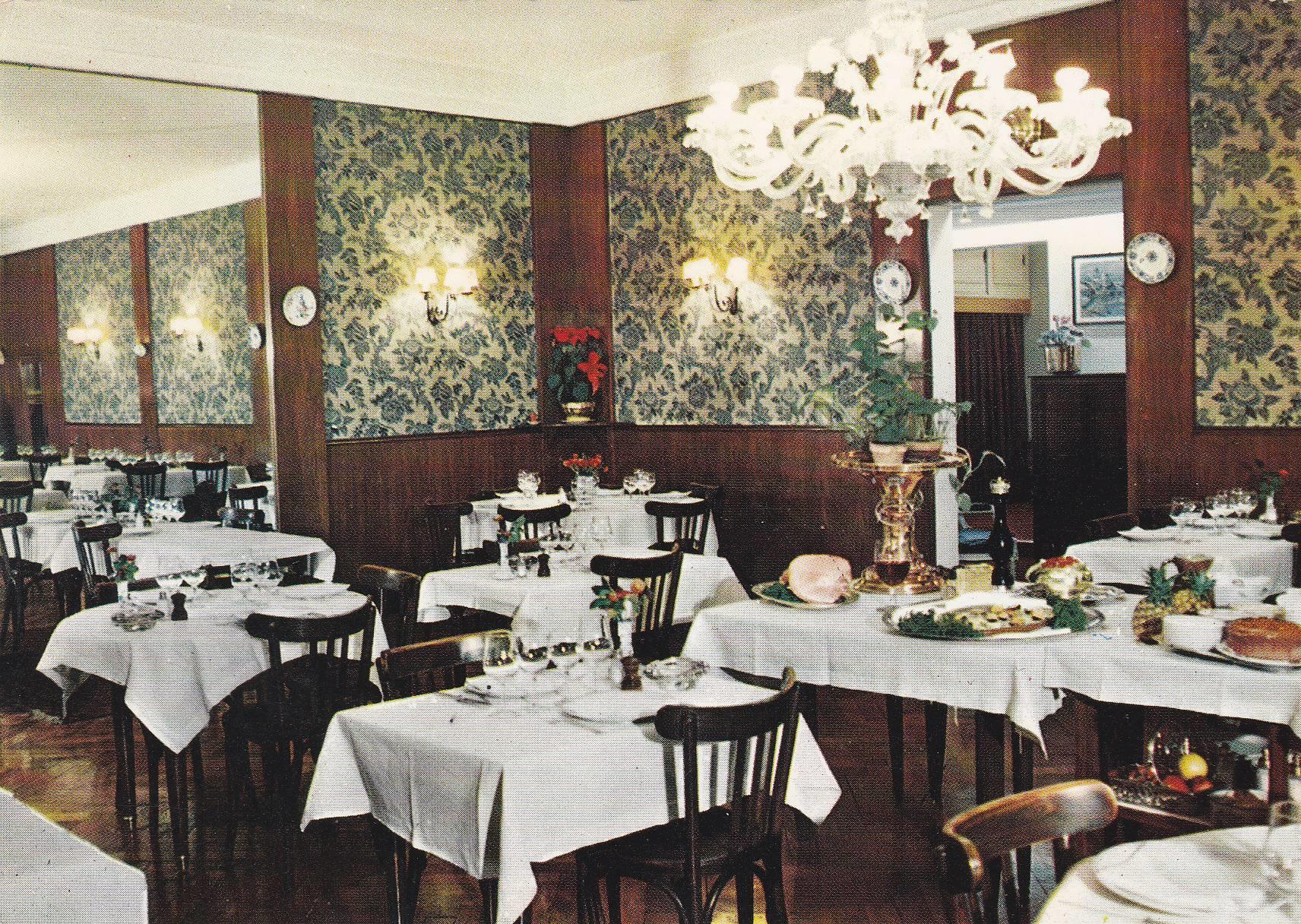 POSTAL B7773: AVIGNON: RESTAURANTE HIELY LUCULLUS