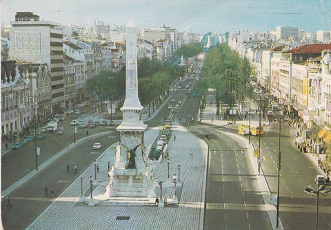 POSTAL B7889: PORTUGAL: LISBOA. AVENIDA LIBERDADE