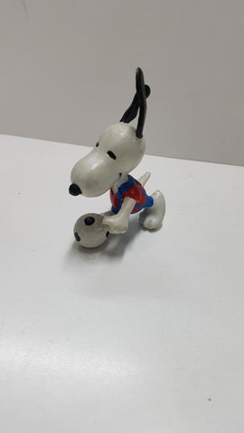 Figura PVC: Snoopy futbolista con el numero 10