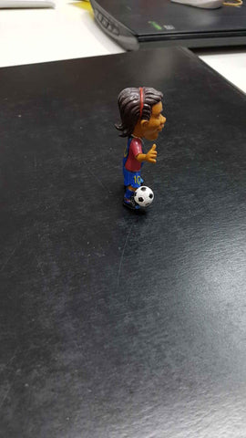 Figura PVC: Ronaldinho en el Barcelona, con el numero 10 en la camiseta. Ylind