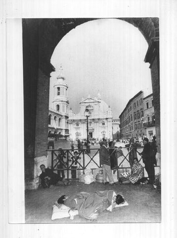 Foto Prensa numero 069: Plaza del santuario de Loreto