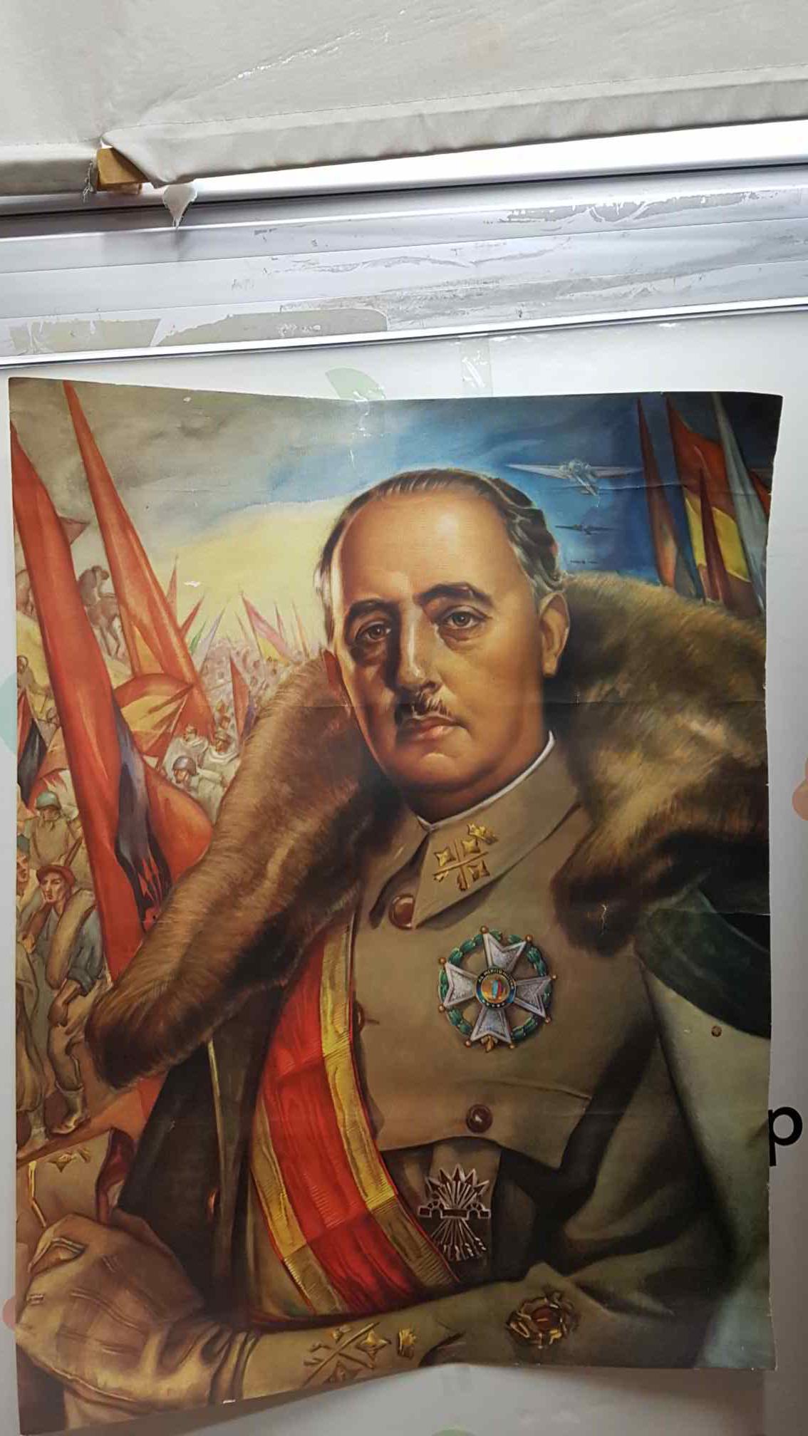 Lamina: Papel apergaminado. Retrato de Francisco Franco Bahamonde