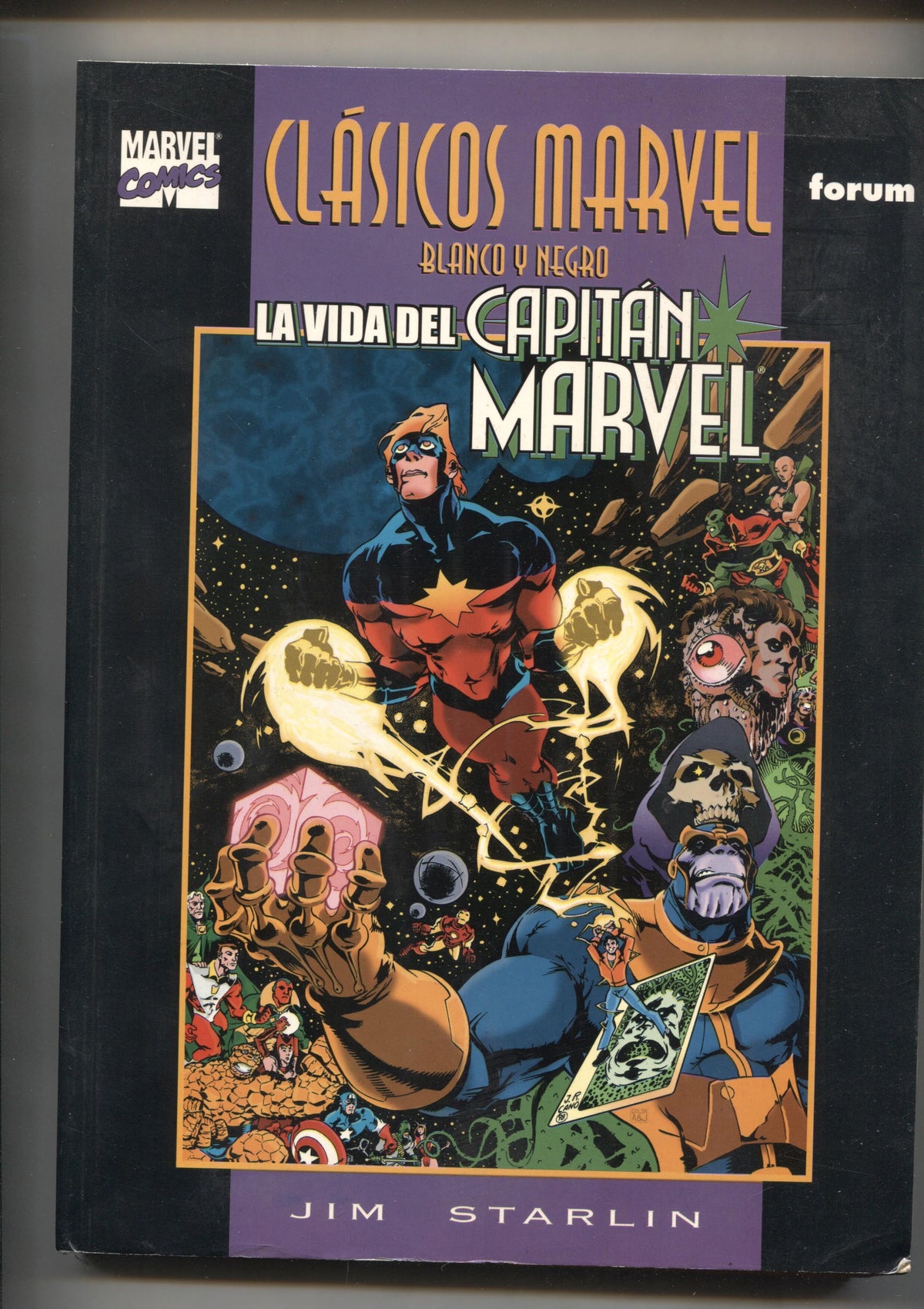 Clasicos Marvel blanco y negro: La vida del Capitan Marvel