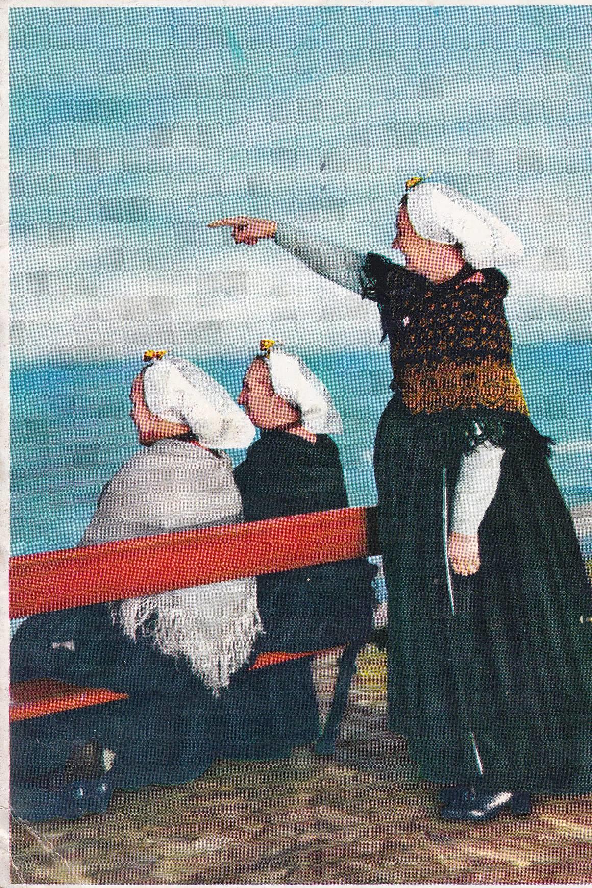 POSTAL B8029: SCHEVENINGEN: COSTUMBRES DE DOMINGO