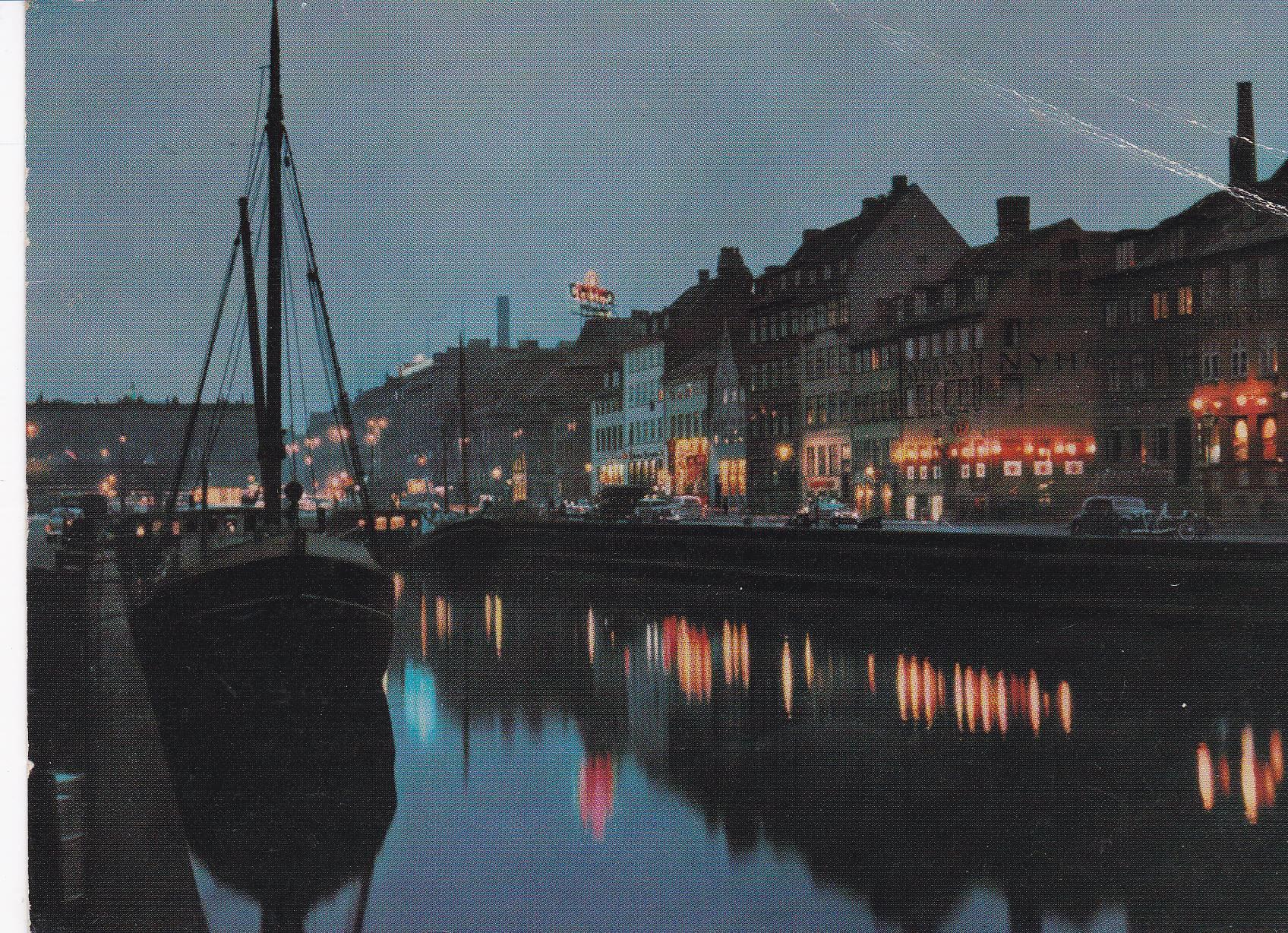 POSTAL B8155: COPENHAGUE: NYHAUN VISTA NOCTURNA