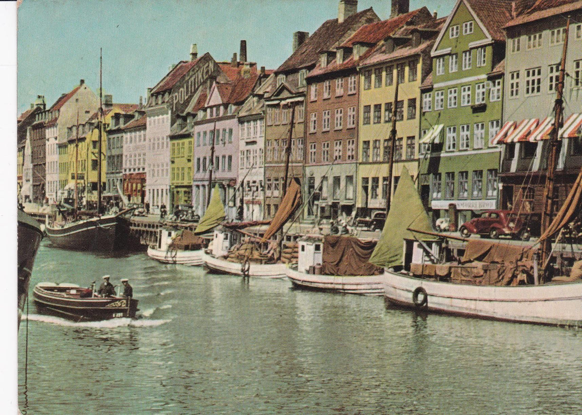 POSTAL B8158: COPENHAGUE: CANAL NYHAUN