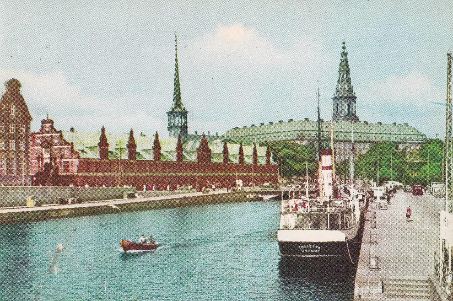 POSTAL B8159: COPENHAGUE: PALACIO CHRISTIANBORG