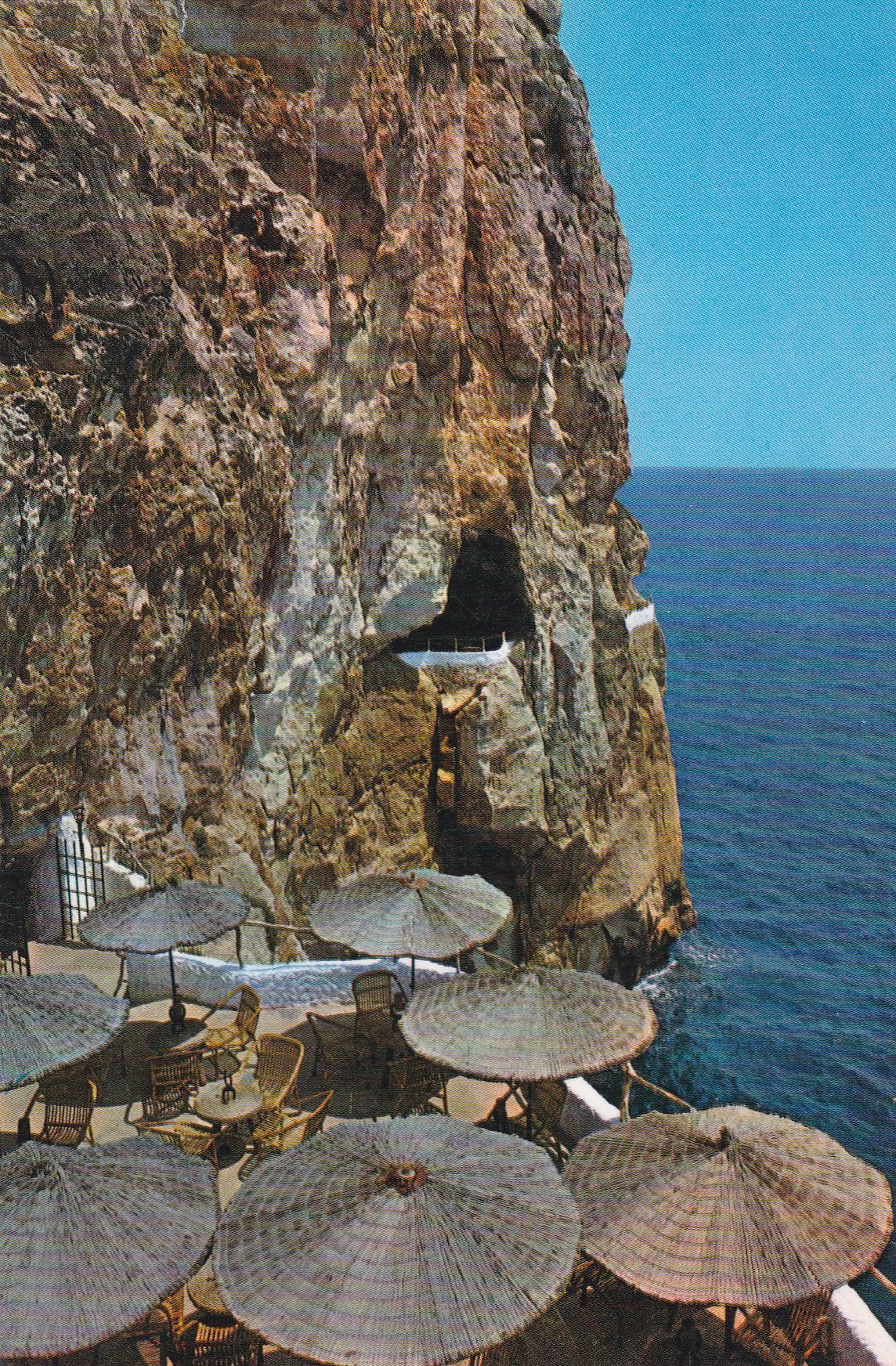 POSTAL B8203: MENORCA: COVA DEN XOROI