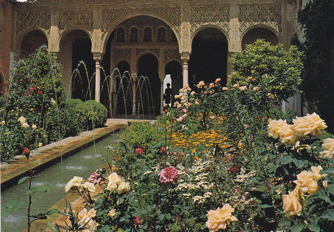 POSTAL B8216: GRANADA: PATIO DE LOS LEONES