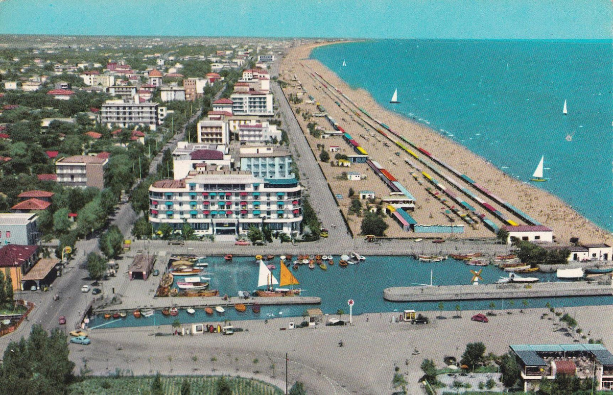 POSTAL B8285: RICCIONE: VISTA GENERAL