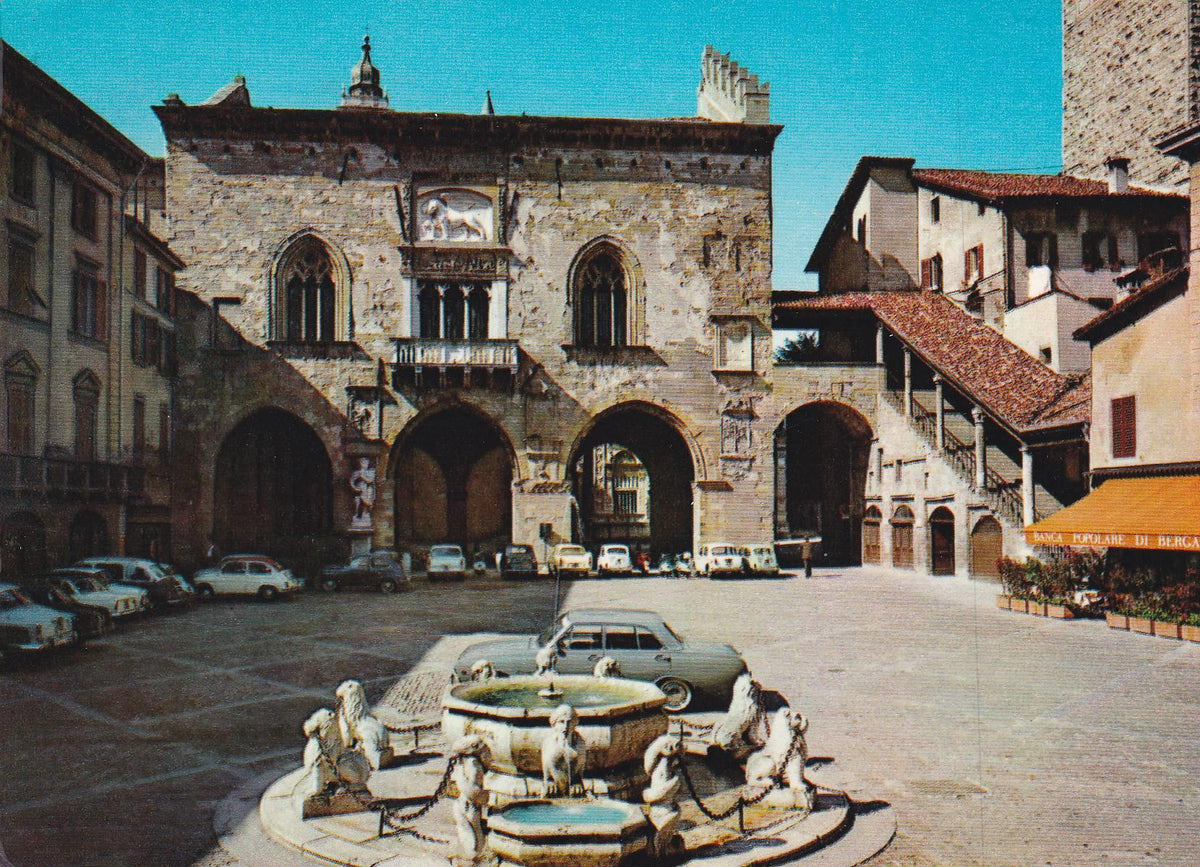 POSTAL B8290: BERGAMO: PLAZA VECCHIA