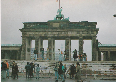 POSTAL B8311: BERLIN: PUERTA DE BRANDERBURGO