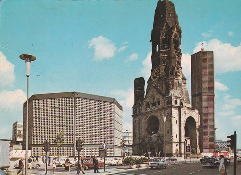 POSTAL B8312: BERLIN: GEDACHTNISKIRCHE